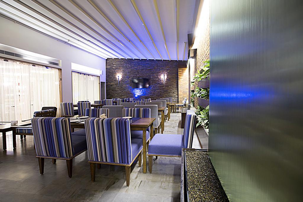 The J Hotel & Spa Бейрут Экстерьер фото