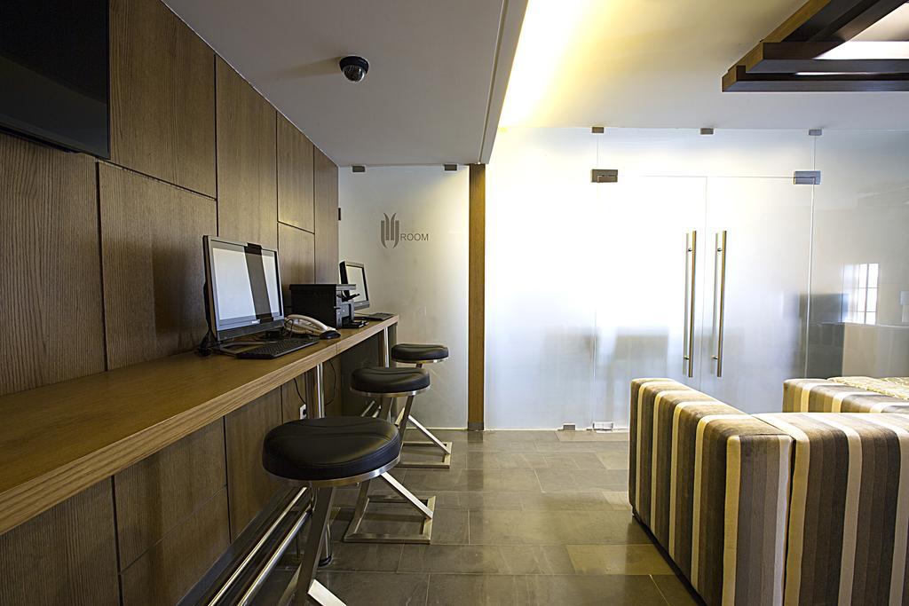 The J Hotel & Spa Бейрут Экстерьер фото