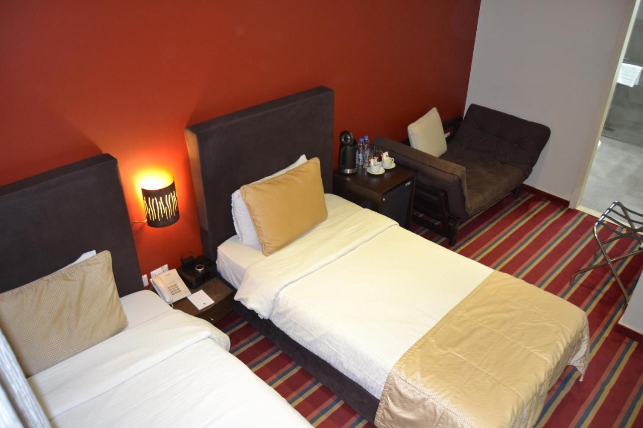 The J Hotel & Spa Бейрут Экстерьер фото
