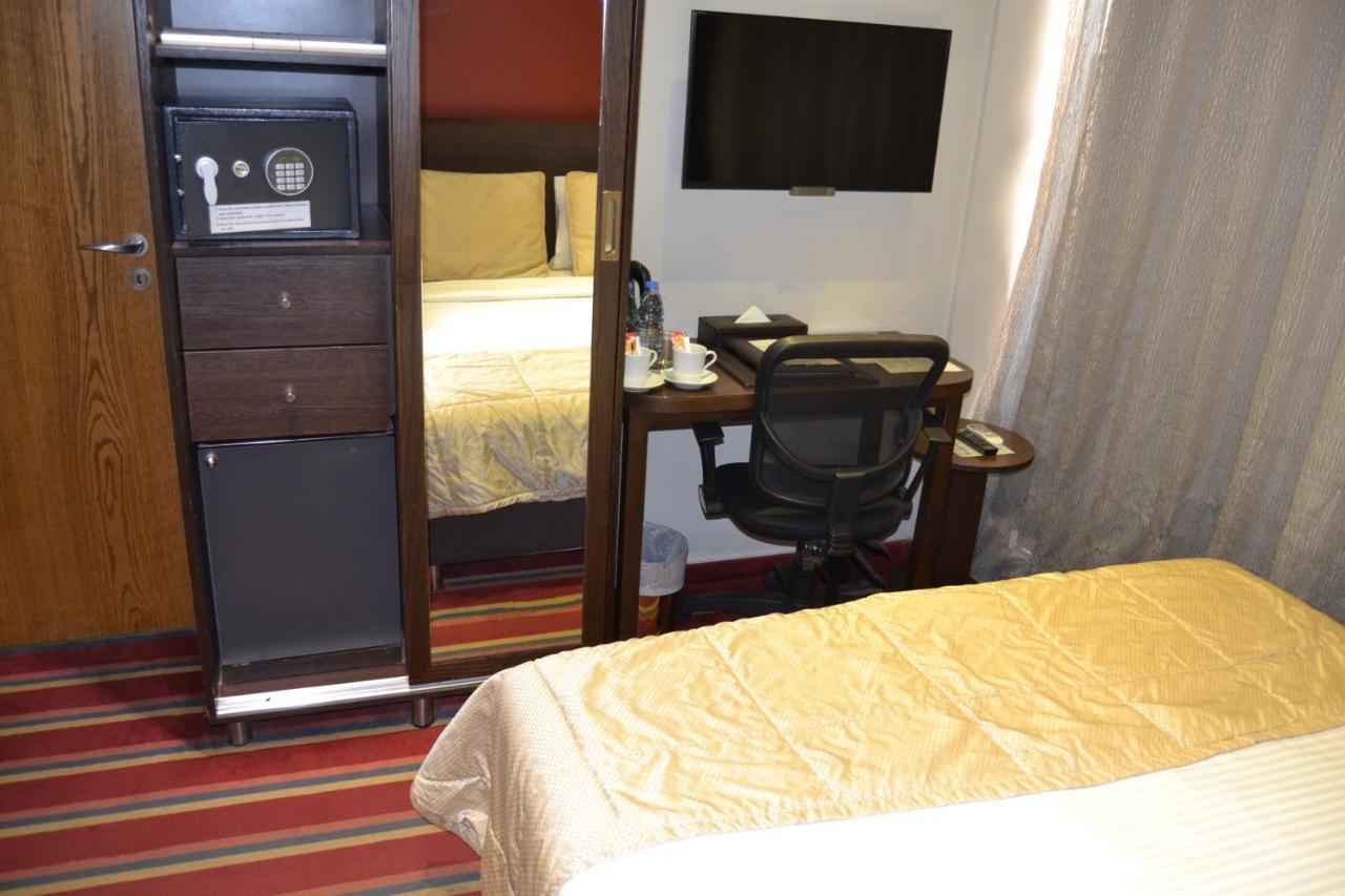 The J Hotel & Spa Бейрут Экстерьер фото