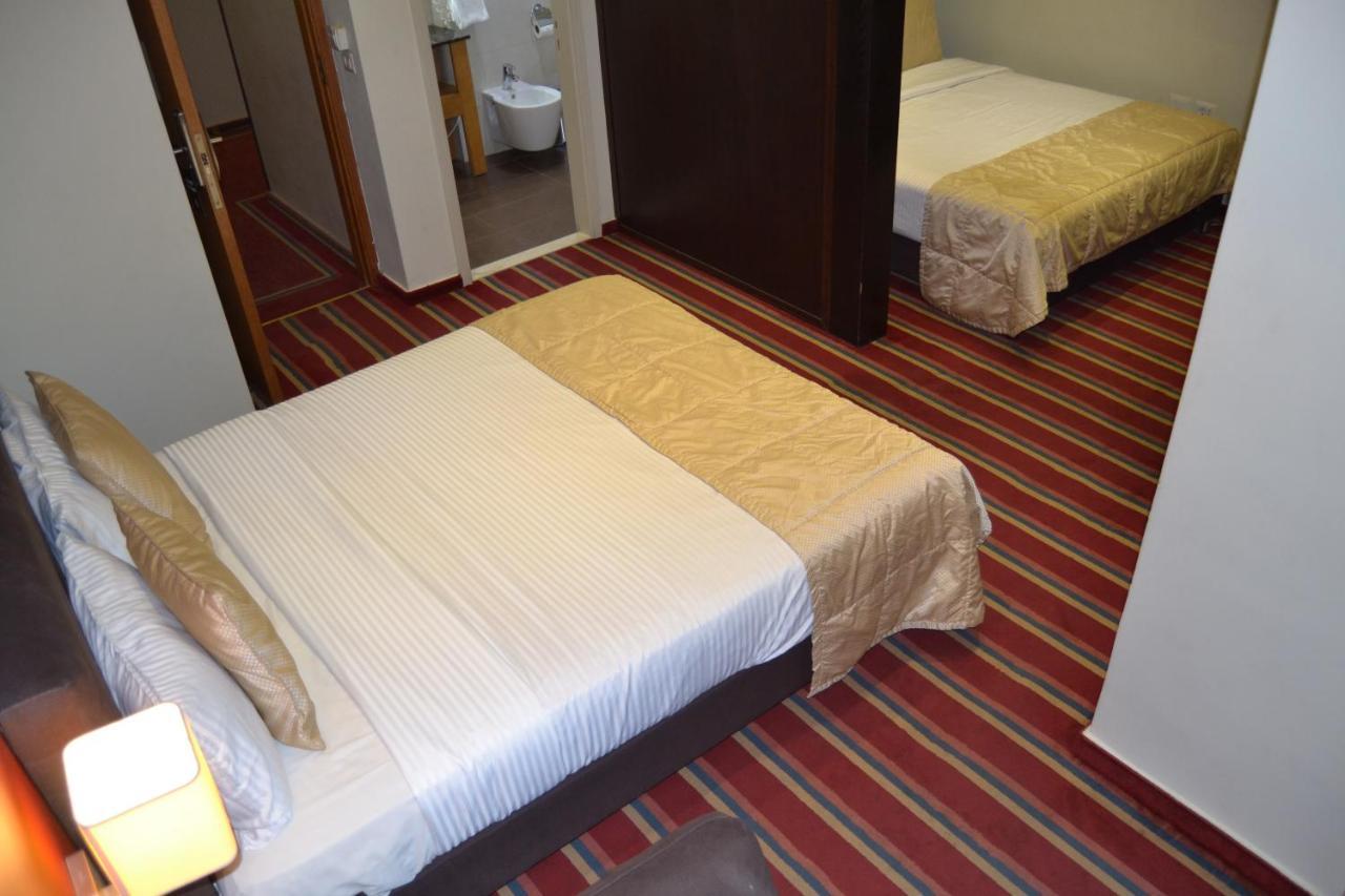 The J Hotel & Spa Бейрут Экстерьер фото