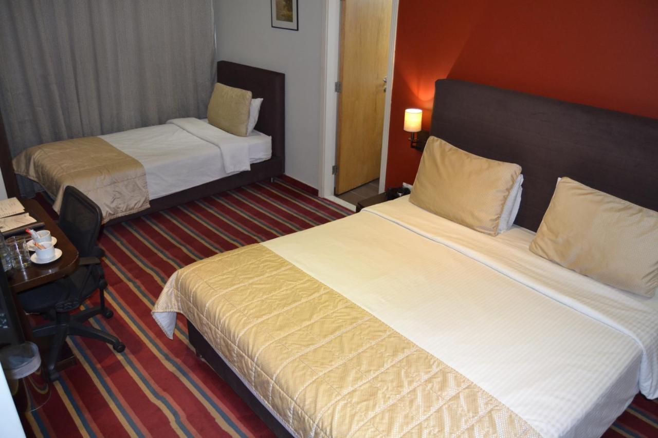 The J Hotel & Spa Бейрут Экстерьер фото