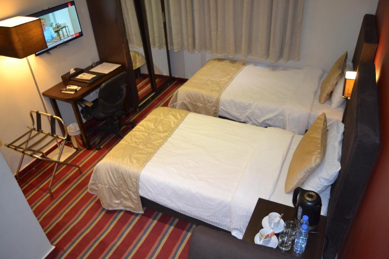 The J Hotel & Spa Бейрут Экстерьер фото